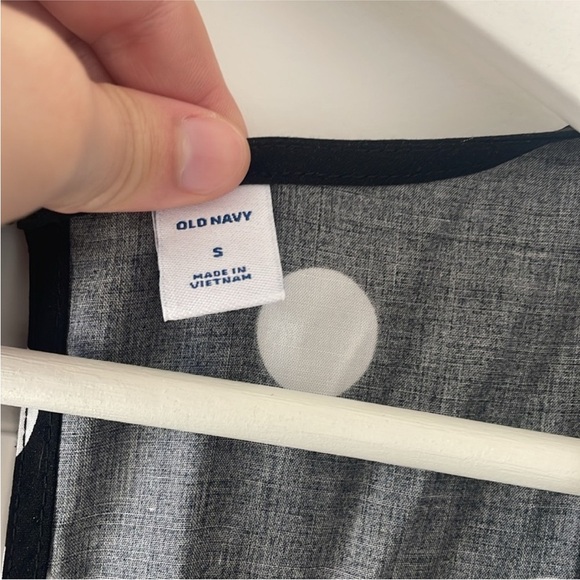 Old navy Size Small Polka Dot Black and White Open Back Jumpsuit. - Picture 4 of 7